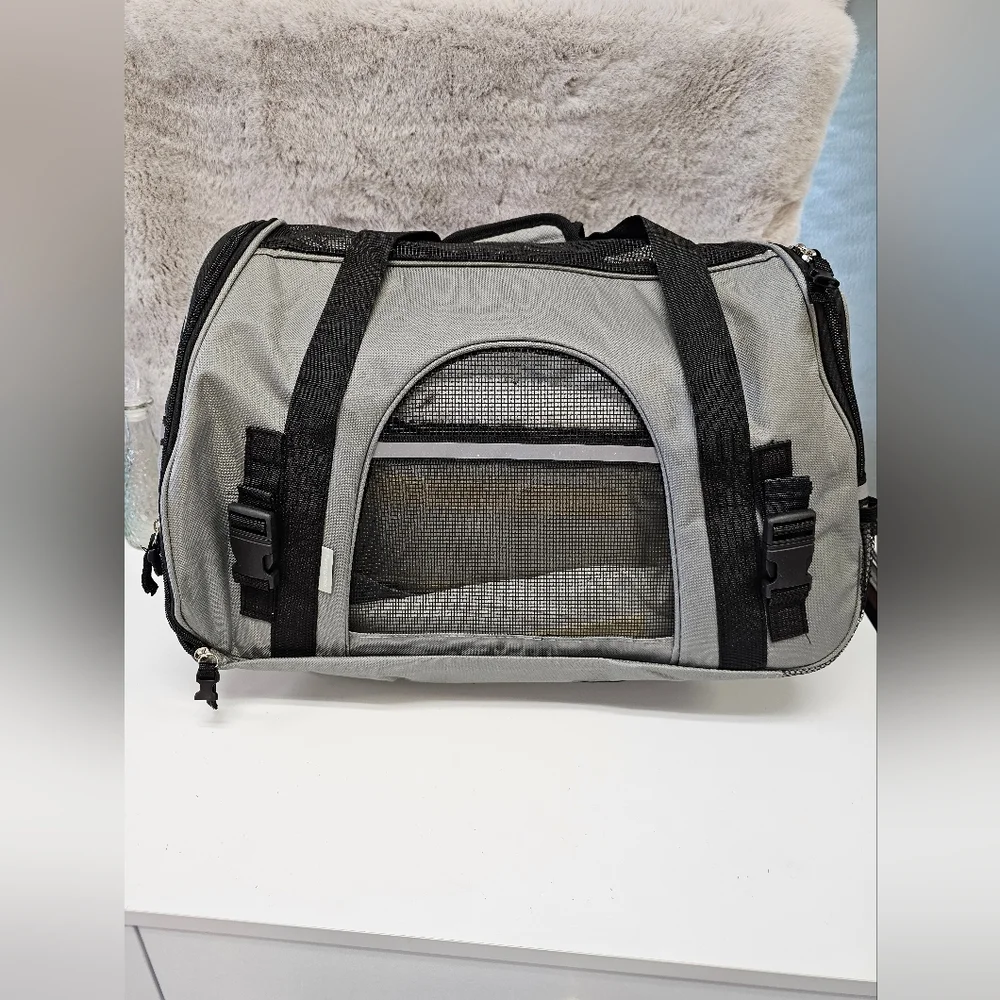 Pet Carrier for Dogs and Cats - Soft-Sided FAA Airline-Approved Easy Travel